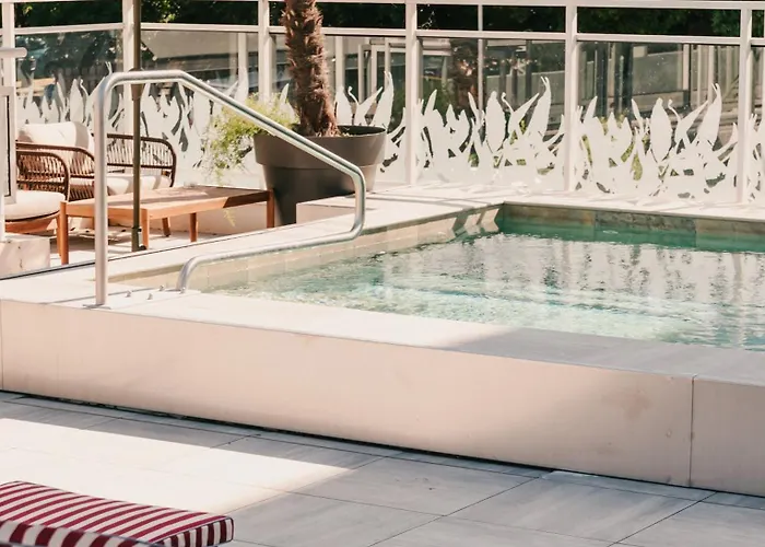 Le Riviera - Hotel Restaurant & Spa - Ex Golden Tulip Aix Les Bains Aix-les-Bains